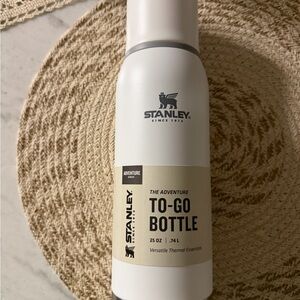 Stanley Adventure White Thermal Bottle